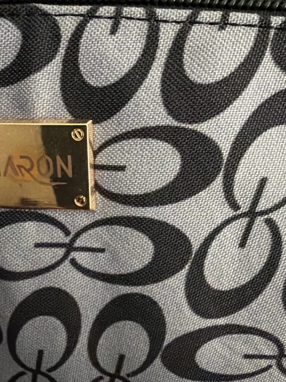 Black & White Patterned Cosmetic Case
